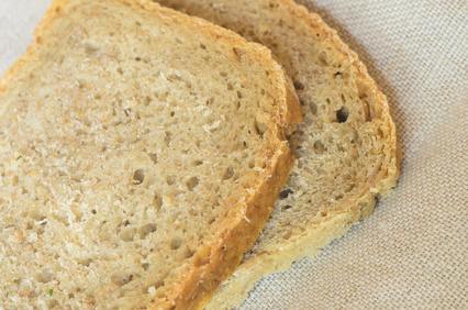 Wie backe ich glutenfreies Brot in der Brotmaschine